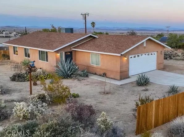 61620 Crest Circle Dr, Joshua Tree, CA 92252