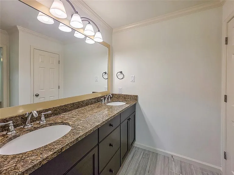 771 Mockingbird Ln — Photo 34