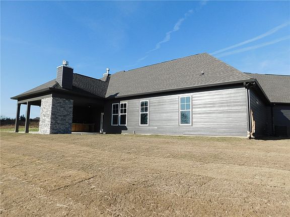 2nd image of 2555 Lee Road 401