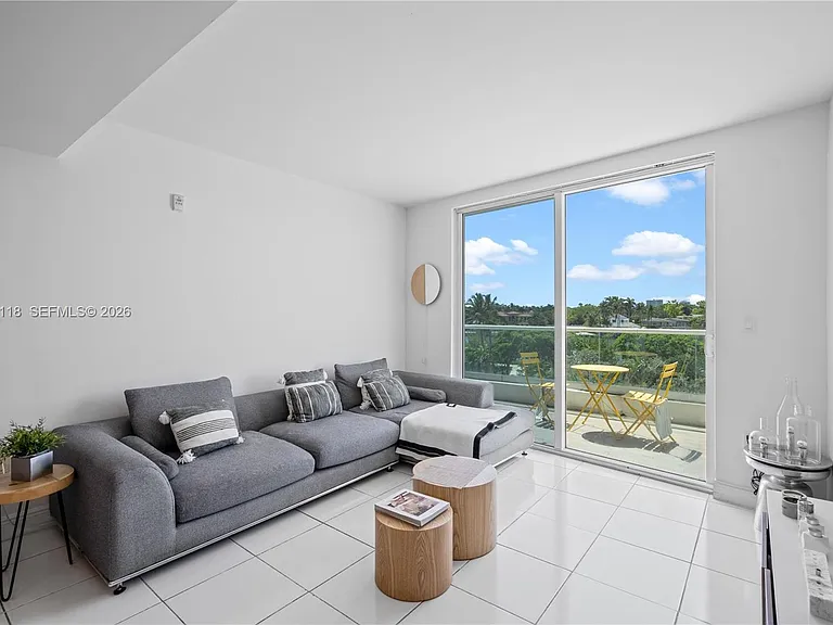 6362 Collins Ave #312 — Photo 2