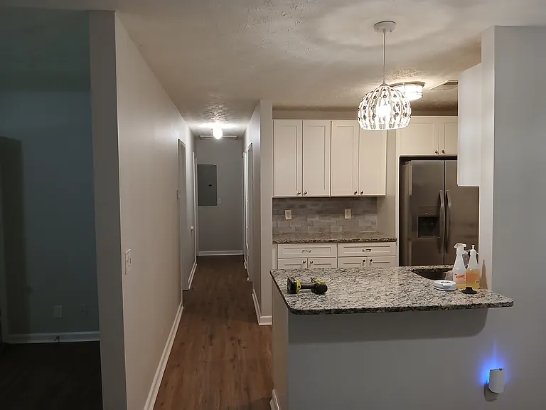 821 Englewood Dr — Photo 6