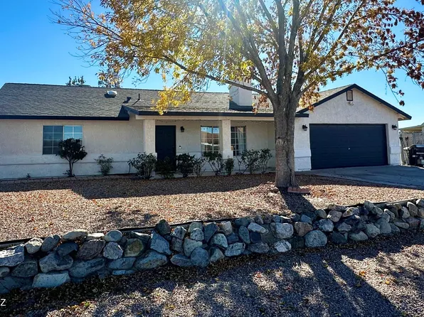 1402 Bobcat Ln, Willcox, AZ 85643