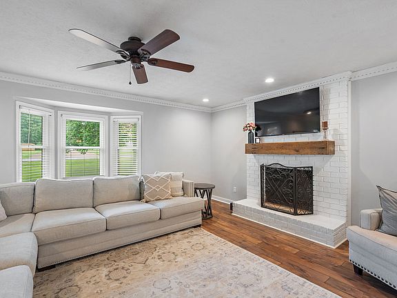 5th image of 113 Baldridge Dr