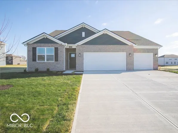 2285 Pine Valley Dr, Plainfield, IN 46168