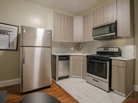 2nd image of 2546 Adam C Powell Blvd #4