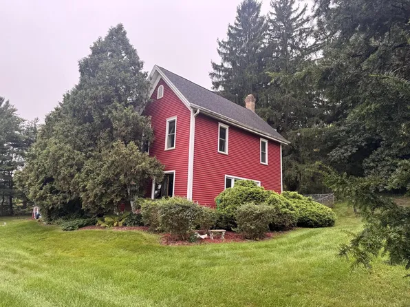 4406 Northwest HIGHWAY, Waterford, WI 53185