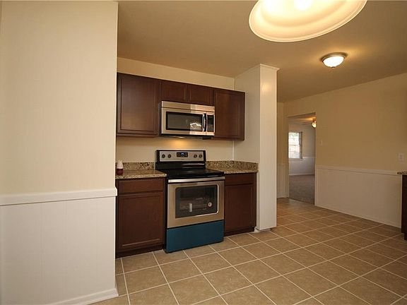 4th image of 3549 Granada Dr