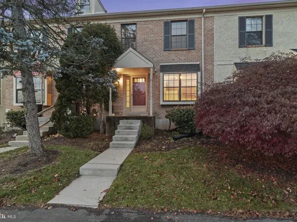 525 Bassett Ln, Jeffersonville, PA 19403