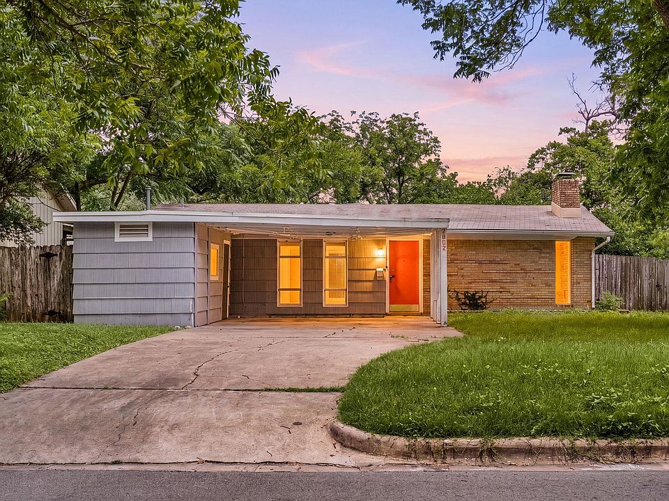 1st image of 2802 Perry Ln
