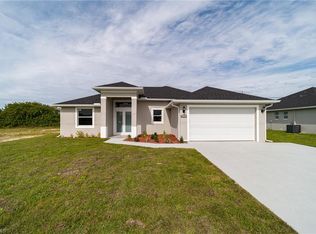 2121 Trafalgar Pkwy, Cape Coral, FL 33991