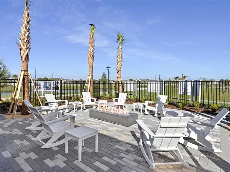 9855 Walkway Dr — Photo 26