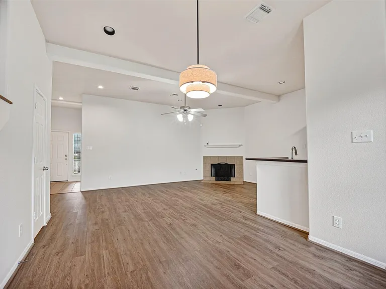 2346 Bermuda Shores Dr — Photo 10