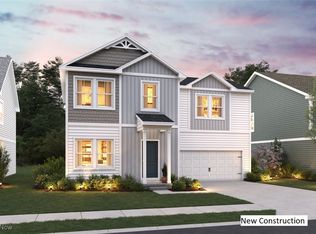 823 Meadow Lake Way, Elyria, OH 44035