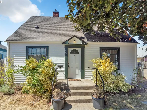 765 Greenwood St, Junction City, OR 97448