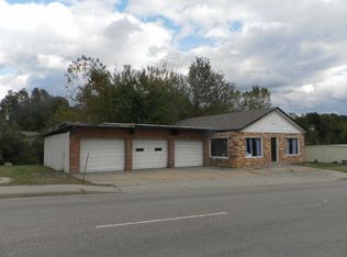 904 S Market St, Lancaster, SC 29720