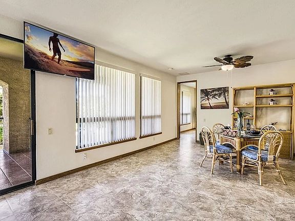 5th image of 69-1035 Keana Pl APT 223
