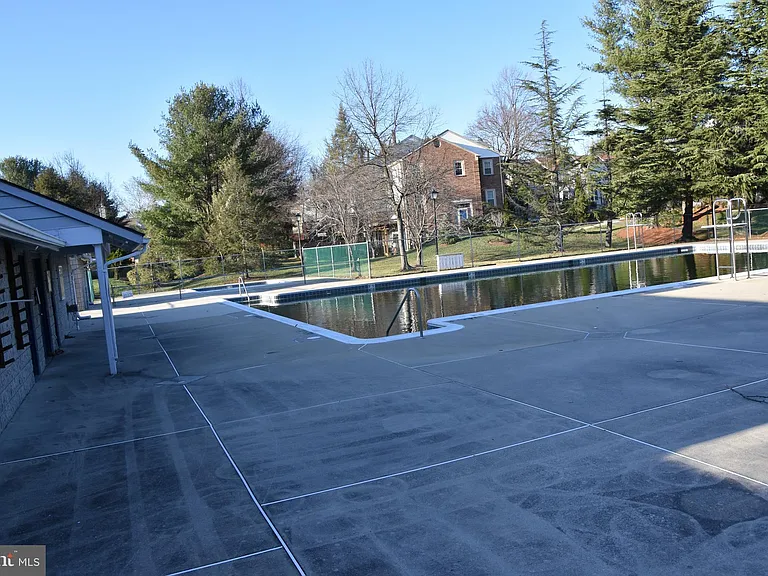 7708 Fawn Ct — Photo 21