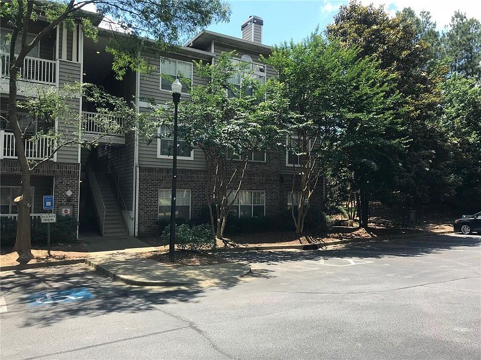 1st image of 2700 Pine Tree Rd NE Unit 1120