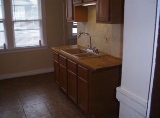 2205 N 37th St, Milwaukee, WI 53208