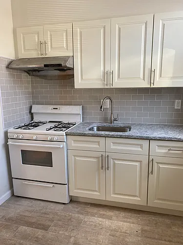 501 S 42nd St #1R Photo 1