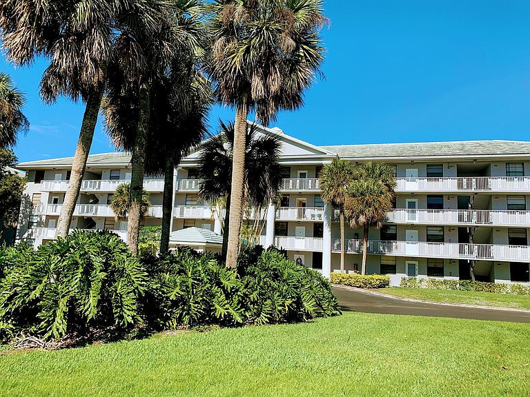 4 Of Whitehall Pine Island Ridge Condominiums Fort Lauderdale, FL