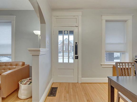 2nd image of 4204 Beethoven Ave