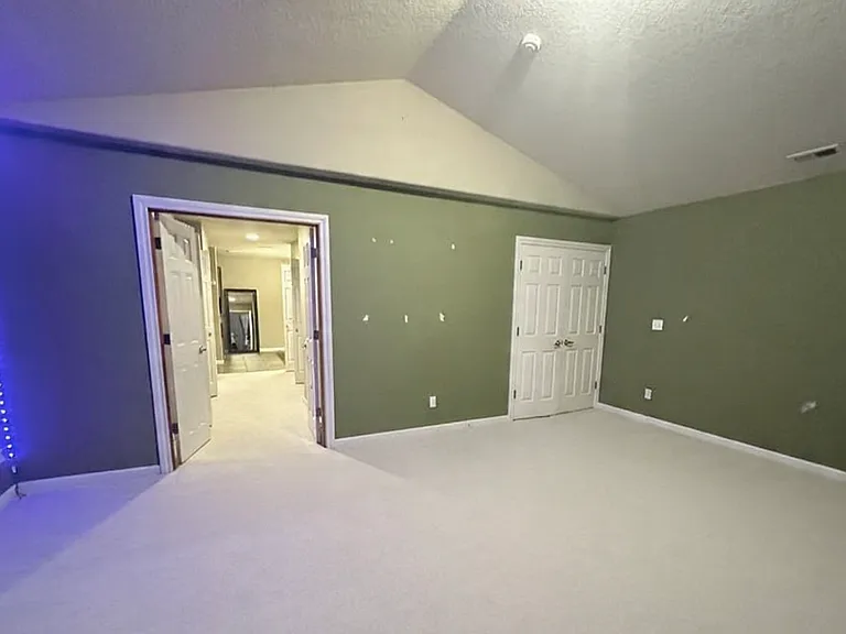 22196 SW Dewey Dr — Photo 23
