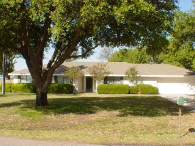1st image of 8701 Heather Ln