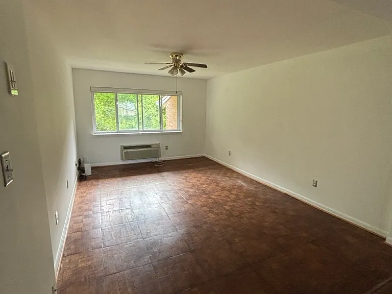 650 Brooke Rd — Photo 10