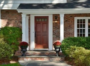 118 Evergreen Rd, New Canaan, CT 06840