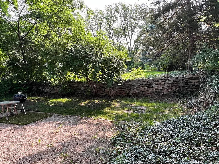 309 Valley Dr #B — Photo 13