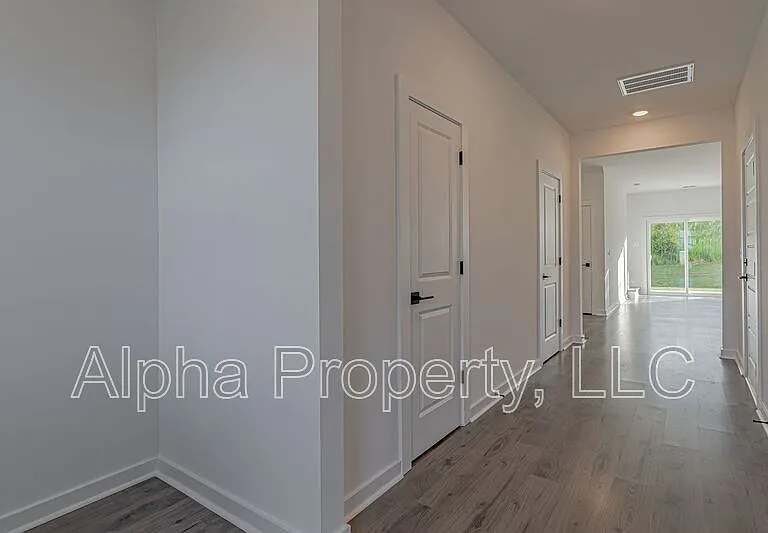 1451 Darrowby Way — Photo 2