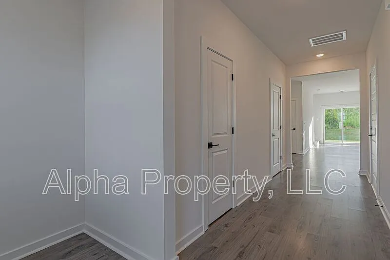 Building Photo - 1451 Darrowby Way