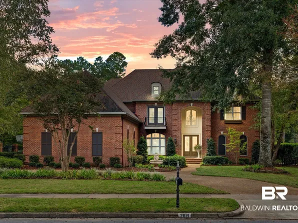 2821 Churchbell Ct, Mobile, AL 36695