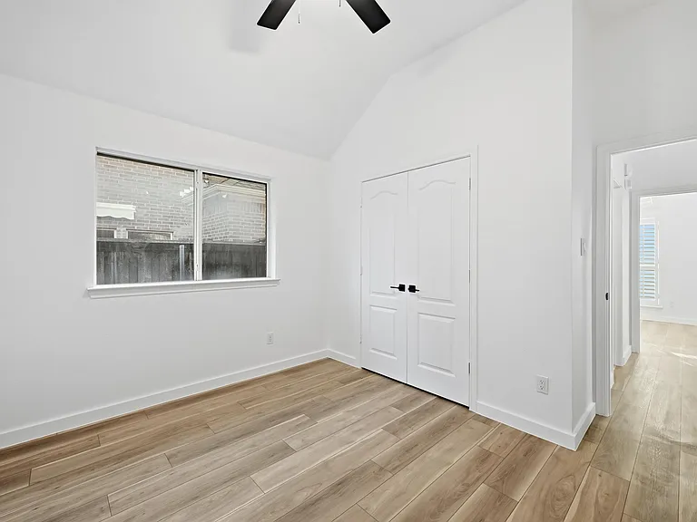 2216 Paige Ct — Photo 16