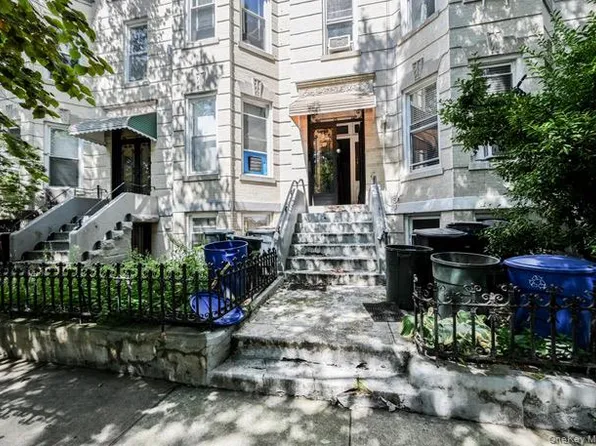 61-53 Gates Avenue, Ridgewood, NY 11385