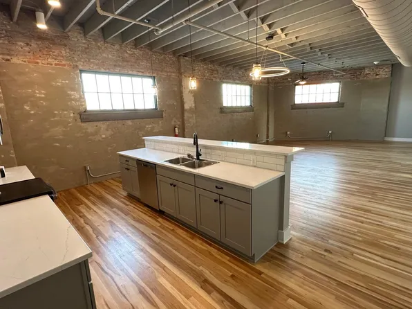 144 S Huron St, Toledo, OH