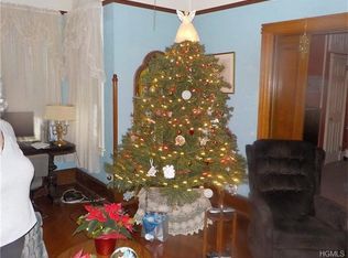 420 Simpson Pl, Peekskill, NY 10566