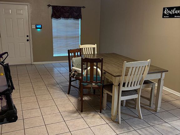 3rd image of 219 S 1st St