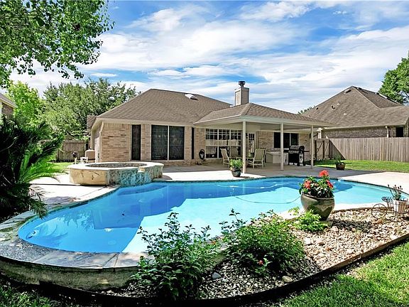 4th image of 19204 Ventana Ct