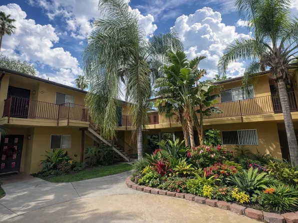 Palm Vista Apartments
