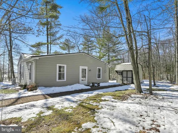 157 Fort Henry Rd, Bethel, PA 19507