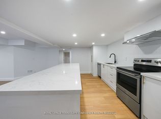 115 Newport Sq, Vaughan, ON L4J 7N3