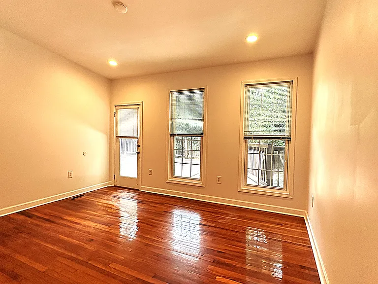 1212 Kendrick Rd NE — Photo 14