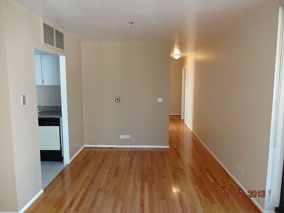 4th image of 6150 N Kenmore Ave APT 6C