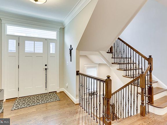 2nd image of 6920 Mount Daniel Dr