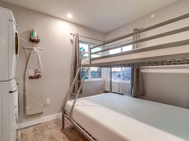 1313 W Morena Blvd #19 — Photo 16