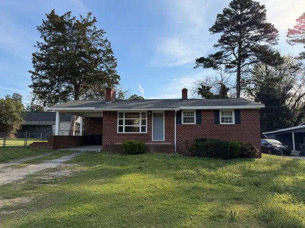 3 Pinehurst St, Taylors, SC 29687