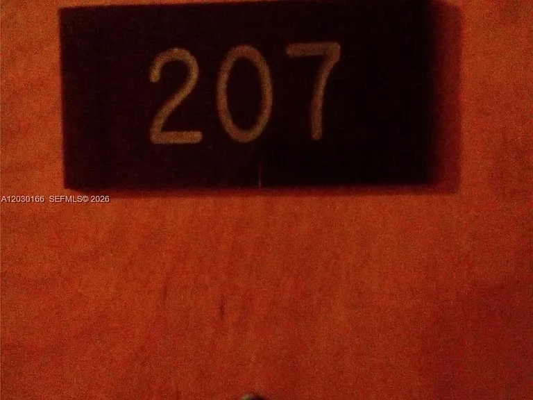 13390 NE 7th Ave #207 — Photo 2
