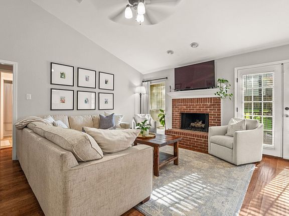 4th image of 13606 Woodbrook Dr